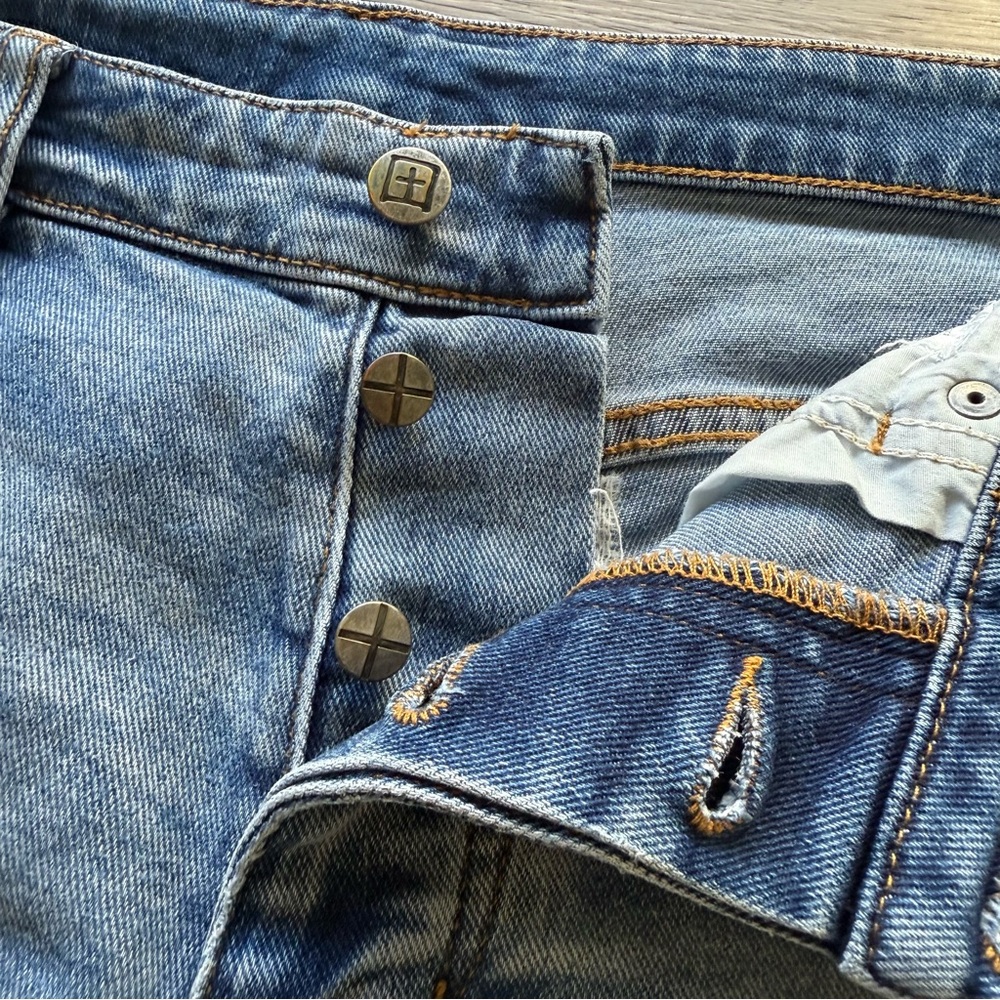 Ksubi Chitch Pure Dynamite. Worn less than 10 times. Great condition.